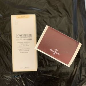NIB It Confidence in a Foundation #530 Deep Mocha